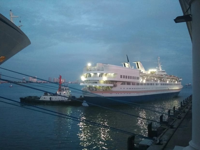 floating casino